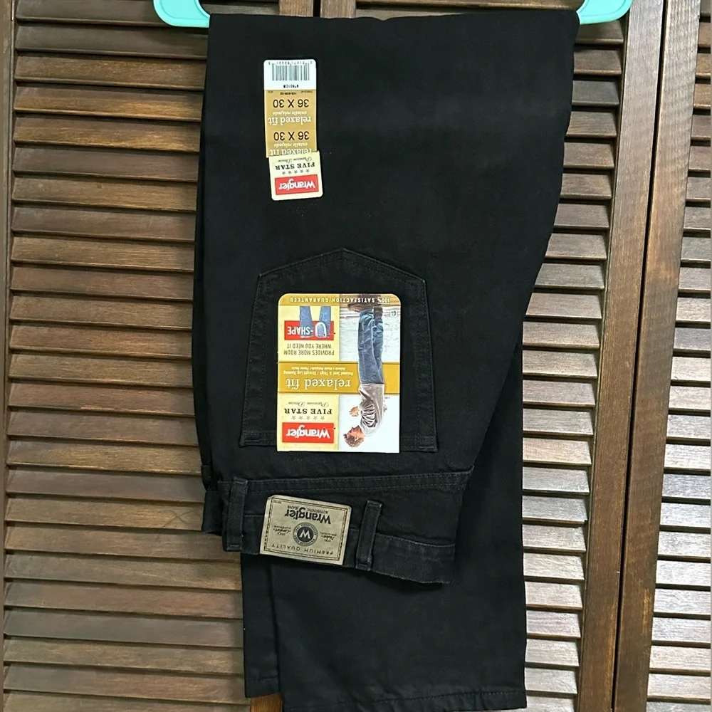 Wrangler Men's and Big Men's Relaxed Fit Jeans 36/30